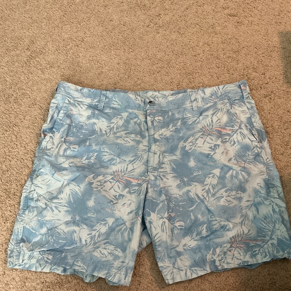 Columbia Tropical Print Shorts Men 40 Blue Casual Summer Flat Front Beachy
